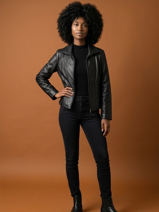 Avanti Jackets & Blazers - Women’s Avanti Fitted Black Leather Zip-Front Jacket S